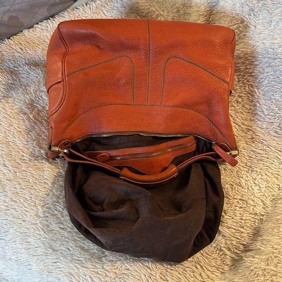 Tod's Shoulder Bag - Picture 7 of 16